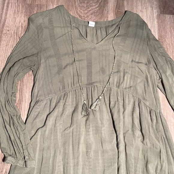 Old Navy Olive Green Dress- Medium- Long Sleeve - Picture 5 of 7